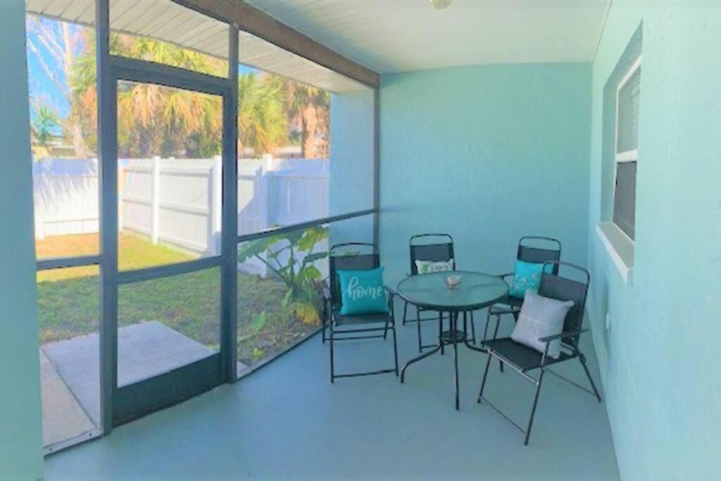 Bright And Beachy 2Bed 1Bath Home - Unit 210 코코아비치 외부 사진