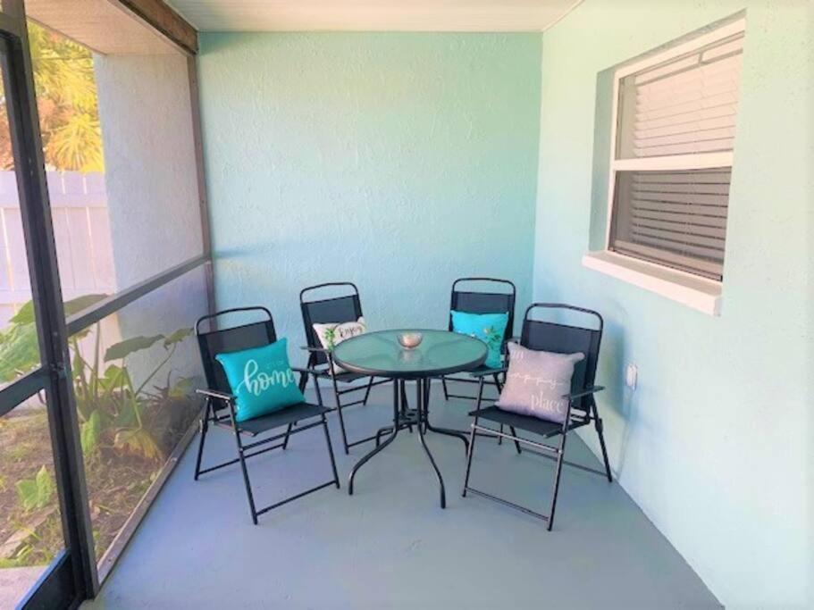 Bright And Beachy 2Bed 1Bath Home - Unit 210 코코아비치 외부 사진
