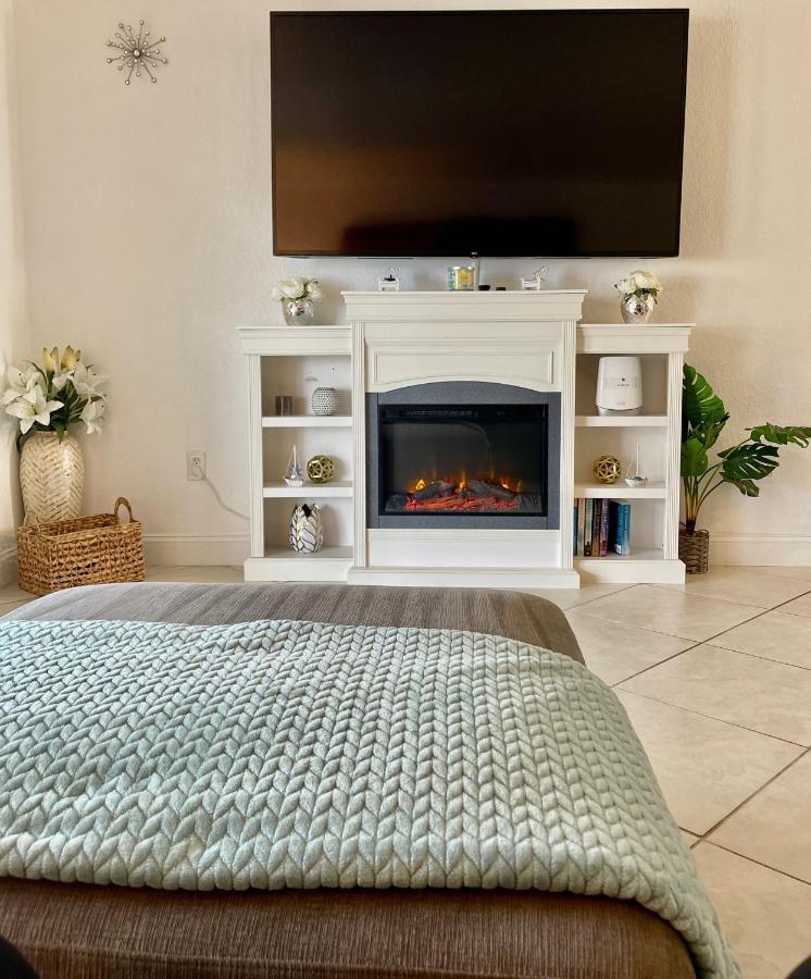 Bright And Beachy 2Bed 1Bath Home - Unit 210 코코아비치 외부 사진