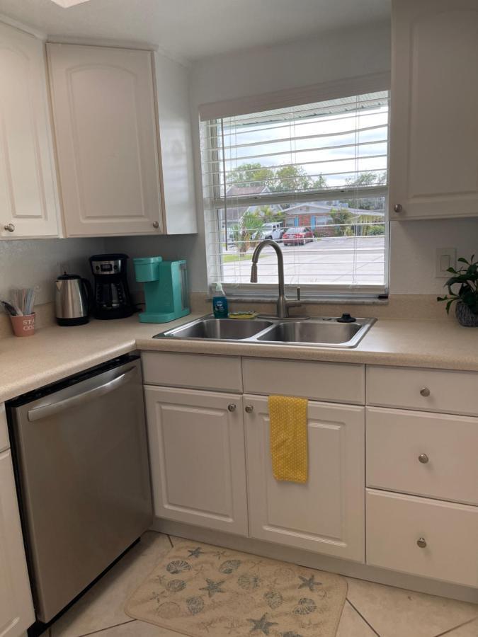 Bright And Beachy 2Bed 1Bath Home - Unit 210 코코아비치 외부 사진